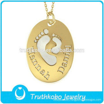 L-P0499 Baby Foot Cut Out Lovely Pendant Oval Gold KeepsakesJewelry Stainless Steel Children Jewelry Charm Pendant Love Necklace